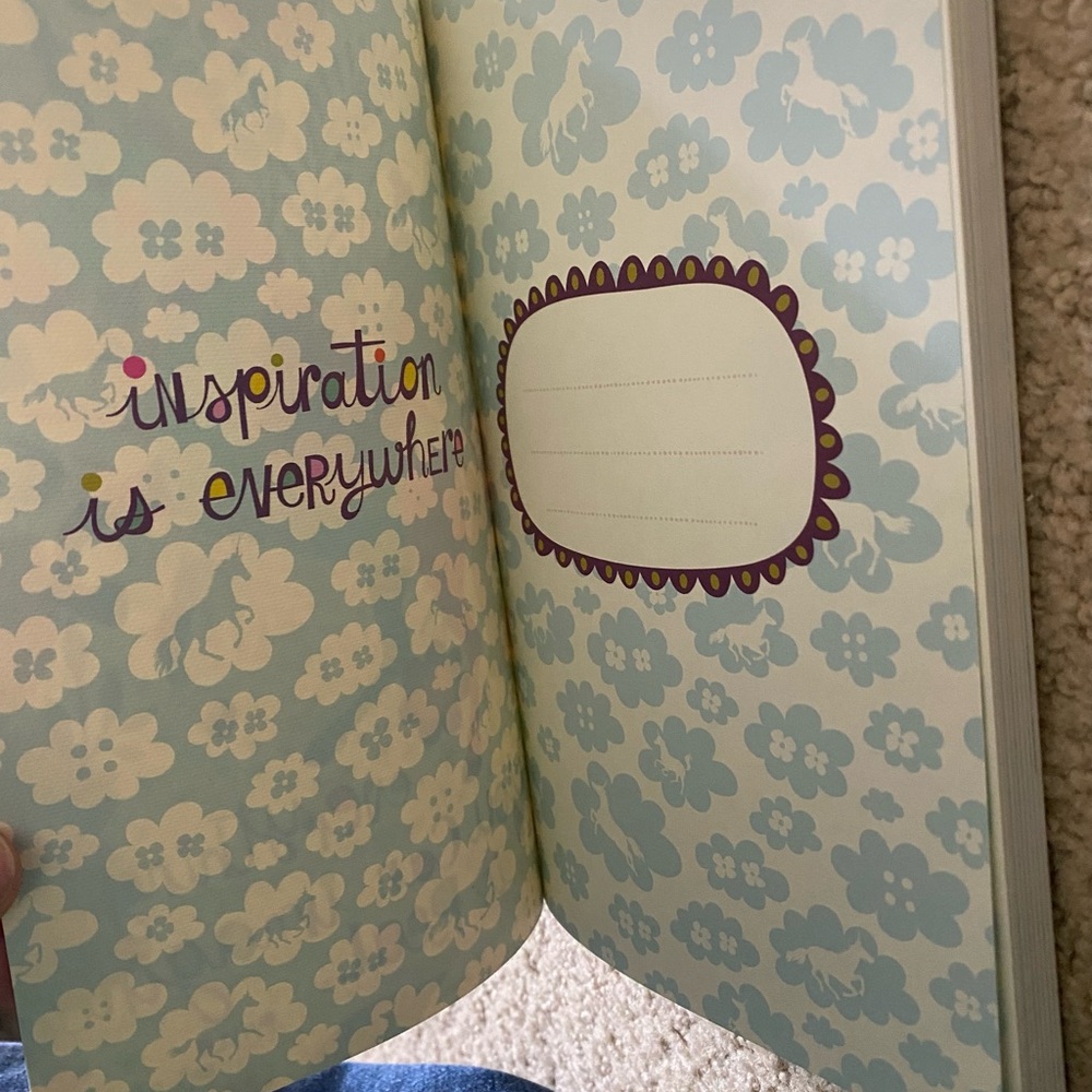 Notebooks, Journals, Diaries - Picture 7 of 16